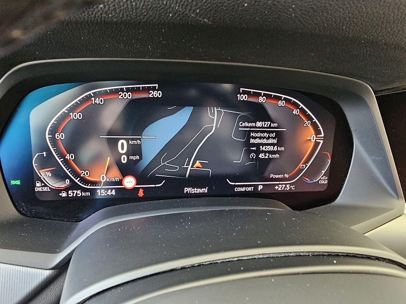 BMW X5 xDrive30d - fotka 23 z 31