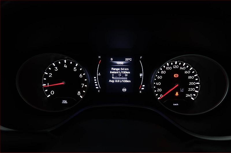 Jeep Compass (2018) 1.4 MultiAir, ČR,1.maj - fotka 11 z 17