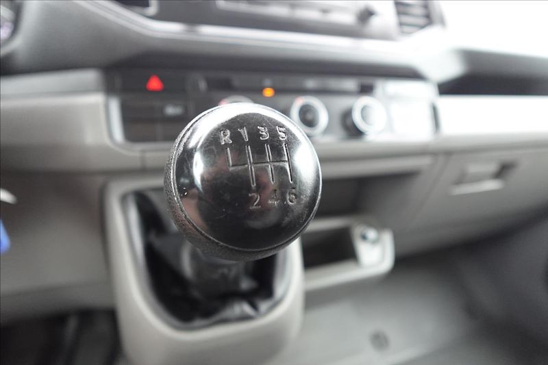 Volkswagen Crafter 2,0 TDI  VALNÍK PLACHTA SPANÍ - fotka 34 z 34