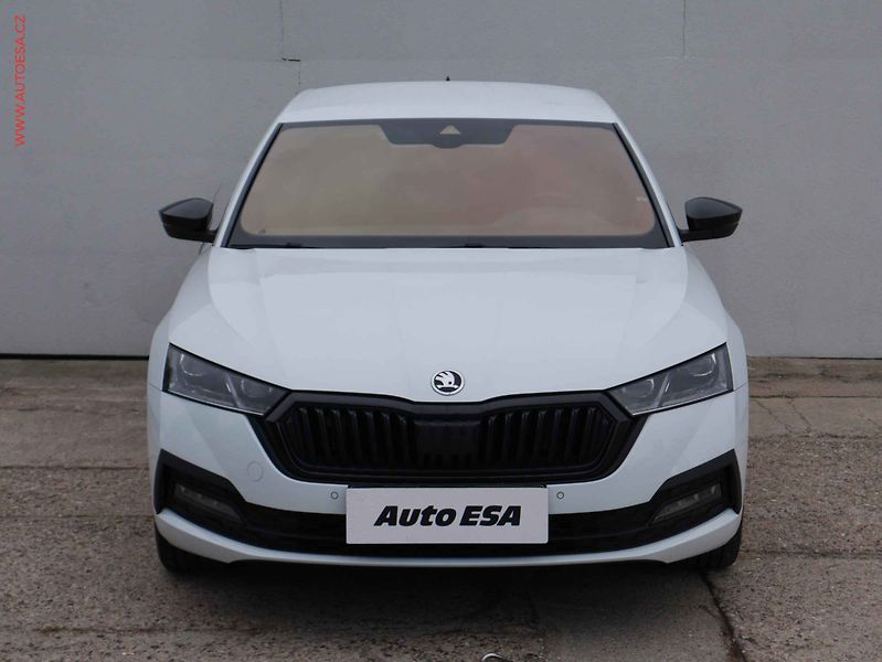Škoda Octavia (2021) 1.5 TSi, ČR, navi, autoAC - fotka 2 z 18
