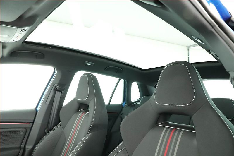 Škoda Kamiq (2026) 1.5 TSI, MONTE CARLO, AUTOMAT - fotka 10 z 20