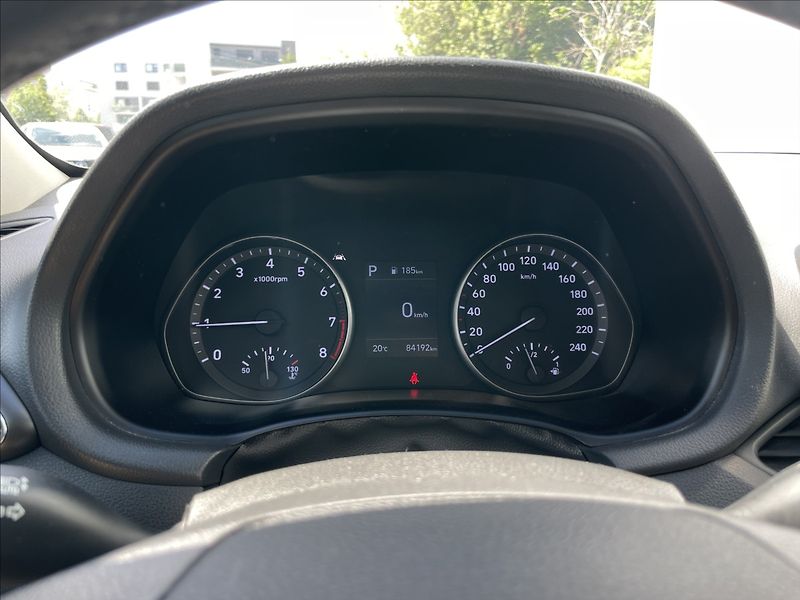 Hyundai i30 1,0 T-GDI DCT Family Comfort - fotka 9 z 22