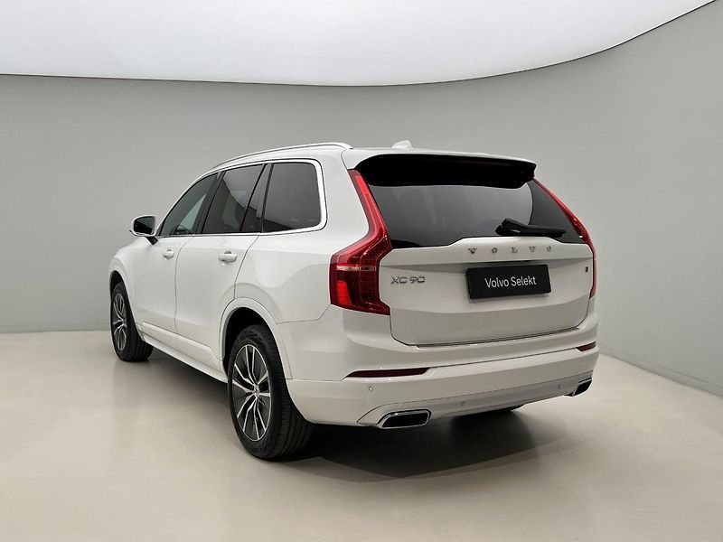 Volvo XC90 B5 AWD MOMENTUM PRO 7 MÍST - fotka 10 z 44
