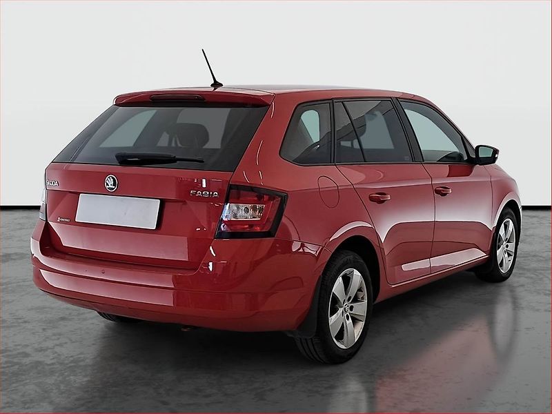 Škoda Fabia (2015) 1.2 TSI, Park. senzory - fotka 5 z 18