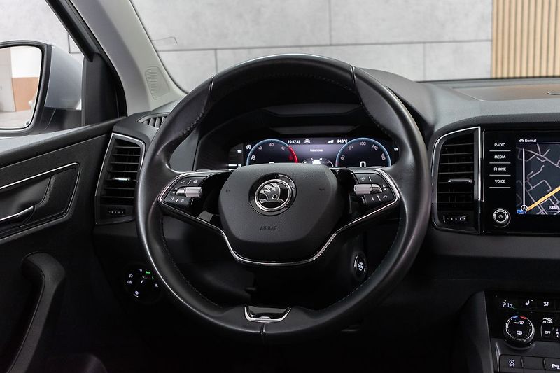 Škoda Karoq 2.0 TDI 4x4*TAŽNÉ*STYLE*ČR 1.M - fotka 16 z 41