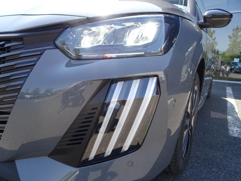 Peugeot 208 (2026) ALLURE Hybrid 110k e-DCS6 - fotka 41 z 44