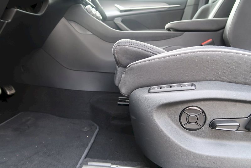 Škoda Kodiaq (2025) SPORTLINE 7 míst 2.0 TDI 142 k - fotka 19 z 29