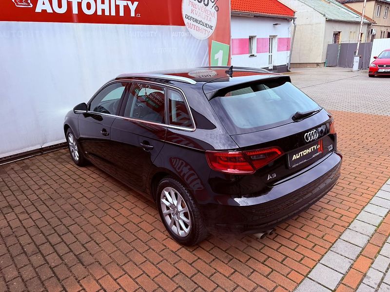 Audi A3 1.4 Sportback, 1.Maj, Serviska - fotka 9 z 27