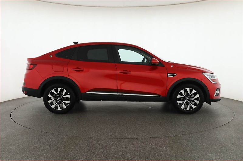 Renault Arkana (2021) 1.3 TCe, Automat, Serv.kniha - fotka 6 z 17