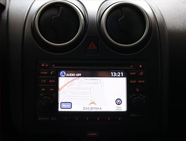 Nissan Qashqai (2013) 1.6 dCi, 4X4, Eko.zaplacen - fotka 17 z 18