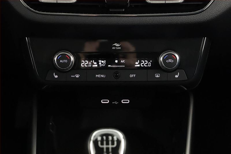 Škoda Fabia (2022) 1.0, ČR,1.maj, Tempomat - fotka 11 z 19