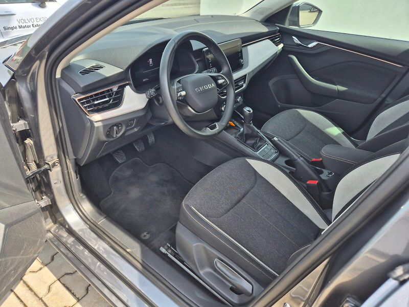 Škoda Scala (2025) Top Selection 1.0 TSI 85 kW 6° - fotka 13 z 33