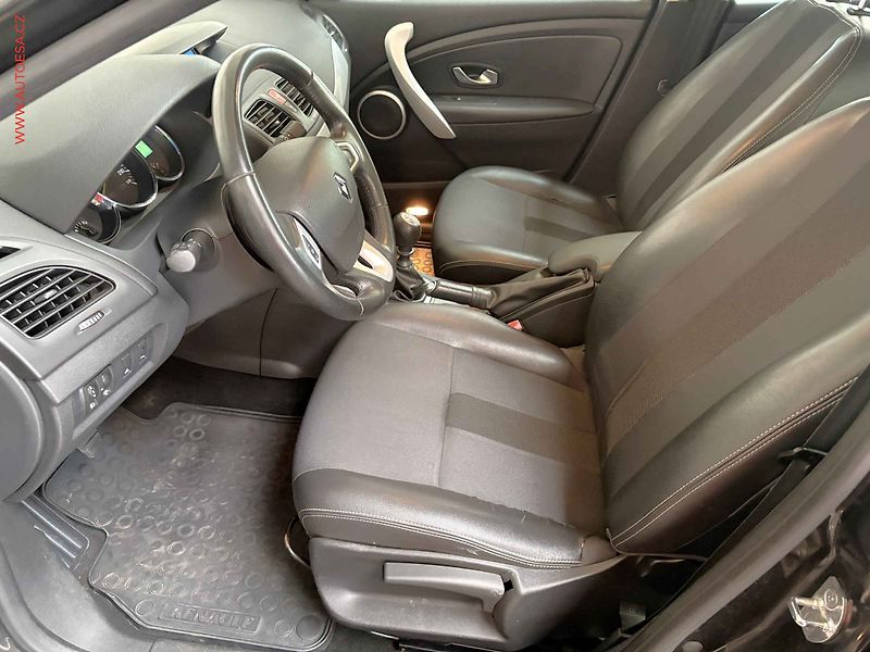 Renault Fluence (2010) 1.5 dCi, ČR, AC, tempo, park - fotka 9 z 14