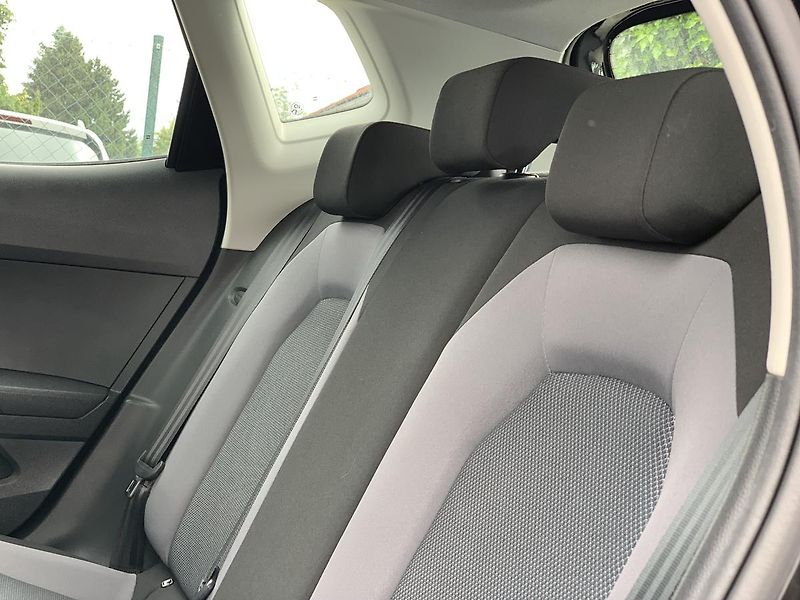 Seat Arona Xcellence 1.0TSi 70kw odp.DPH - fotka 27 z 44