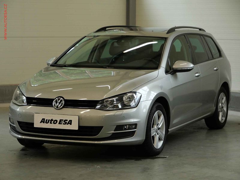 Volkswagen Golf (2014) 1.2TSi, servis.kniha - fotka 3 z 23