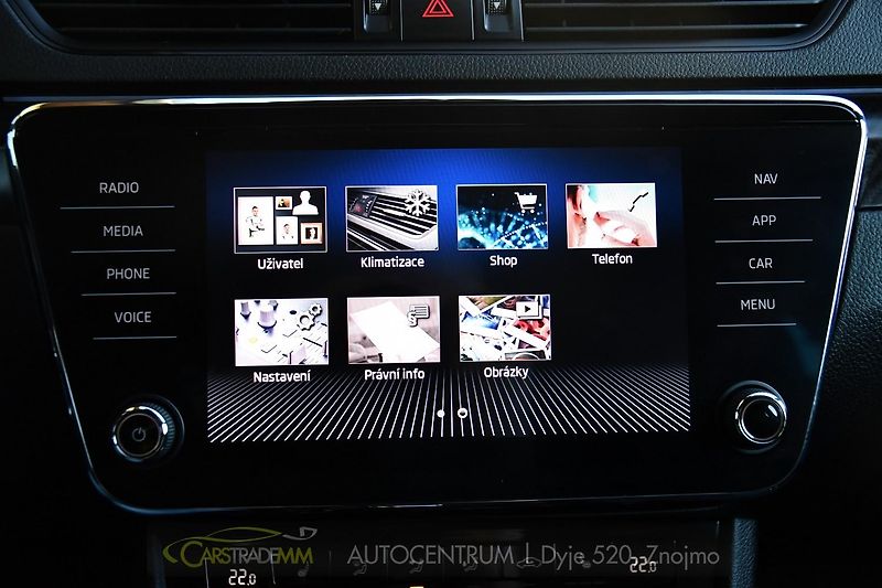 Škoda Superb 2,0TDI SPORTLINE DSG ČR 1.MAJ  - fotka 46 z 56