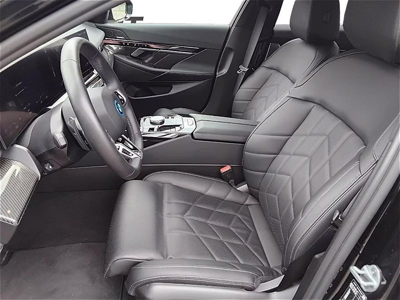 BMW i5 xDrive40 M-Sport HuD 360 Venti - fotka 9 z 20