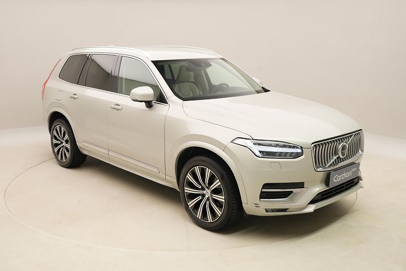 Volvo XC90 B5 AWD INSCRIPTION REZERVACE - fotka 16 z 54