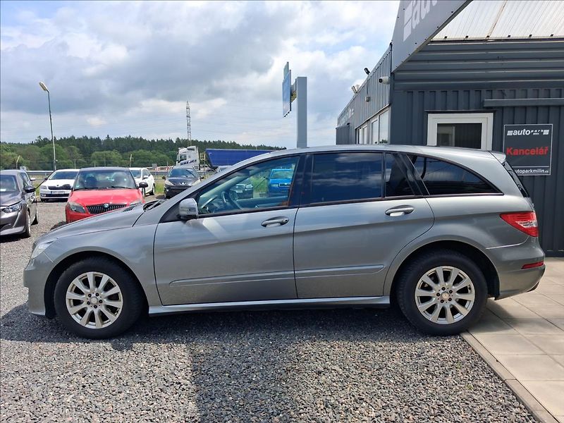 Mercedes-Benz Třídy R 3,0 350CDi, 4x4 - fotka 4 z 15