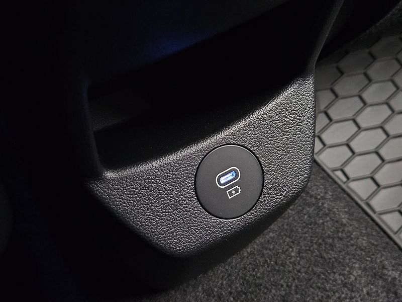 Hyundai i20 1,0 T-GDi 66kW, GO Plus! MR26 - fotka 30 z 32