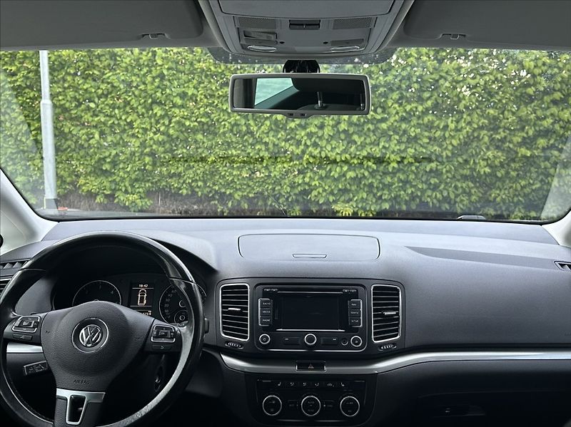 Volkswagen Sharan 2,0 TDI 140PS  Comfortline DSG - fotka 28 z 48