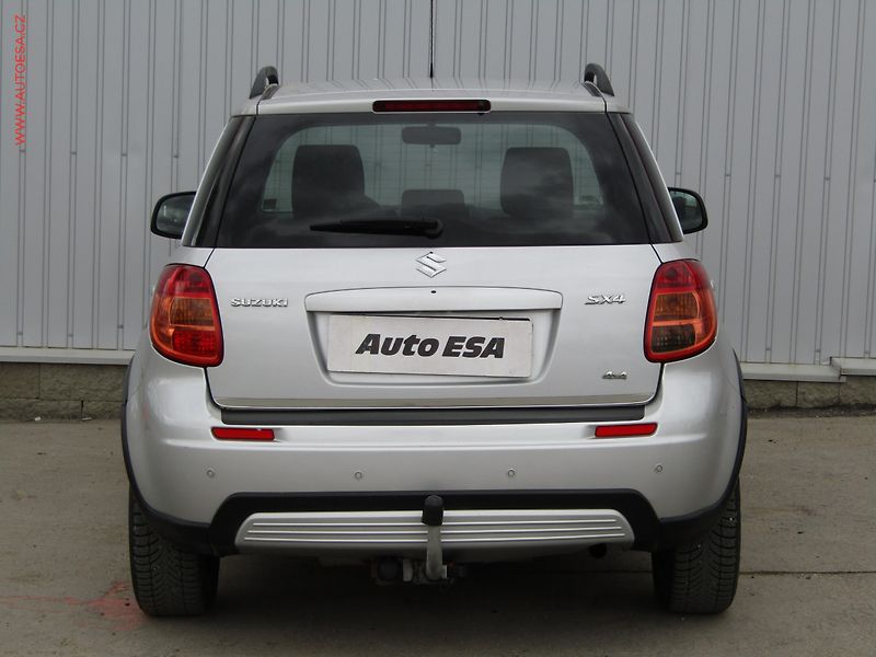 Suzuki SX4 (2007) 1.6 i - fotka 5 z 16