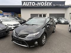 Toyota Auris 1.6i, kamera, tažné - fotografie inzerátu