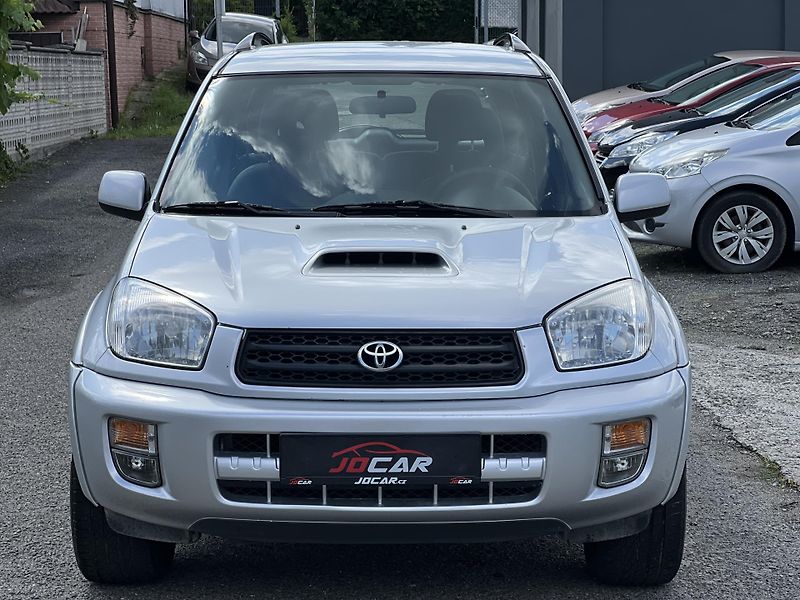 Toyota RAV4 2.0 D-4D 4x4 KLIMATIZACE ALU  - fotka 2 z 33