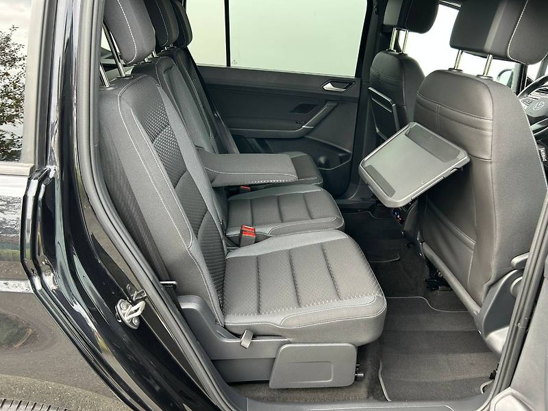 Volkswagen Touran (2023) 2.0 TDI 110kW DSG  Webasto LED - fotka 8 z 32