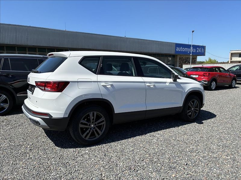 Seat Ateca 2,0 TDI 4X4 TAŽNÉ KAMERA - fotka 8 z 39