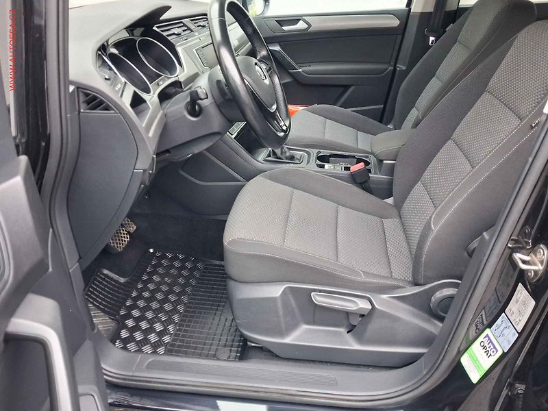 Volkswagen Touran (2016) 1.4TSi, 2.maj, DSG, LED - fotka 9 z 17