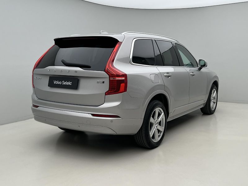 Volvo XC90 B5 AWD CORE AUT 7 MÍST - fotka 13 z 43