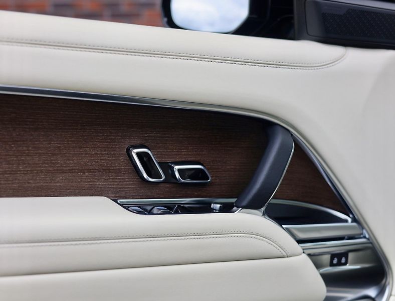 Land Rover Range Rover (2024) P460e Autobiography LWB - fotka 45 z 50