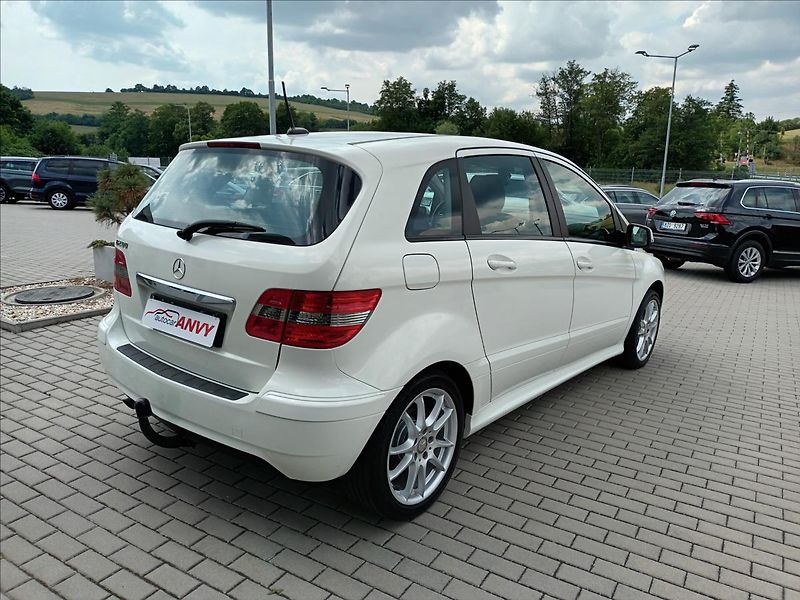 Mercedes-Benz Třídy B 2,0 i,B 200,100kw,TAŽNÉ,VÝHŘEV - fotka 5 z 33