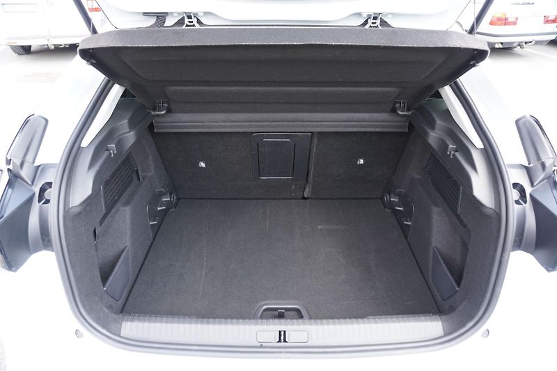 Citroën C4 (2025) 1,2PT 130 EAT8 MAX - fotka 10 z 10