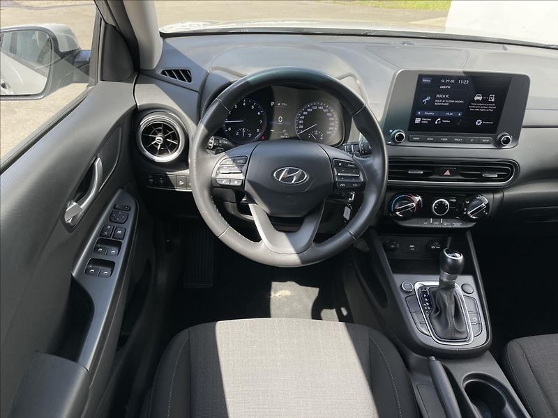 Hyundai Kona 1,0 T-GDI DCT Comfort PDC - fotka 7 z 23