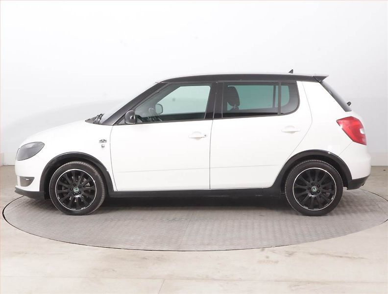 Škoda Fabia (2011) Monte Carlo 1.2 TSI - fotka 3 z 15