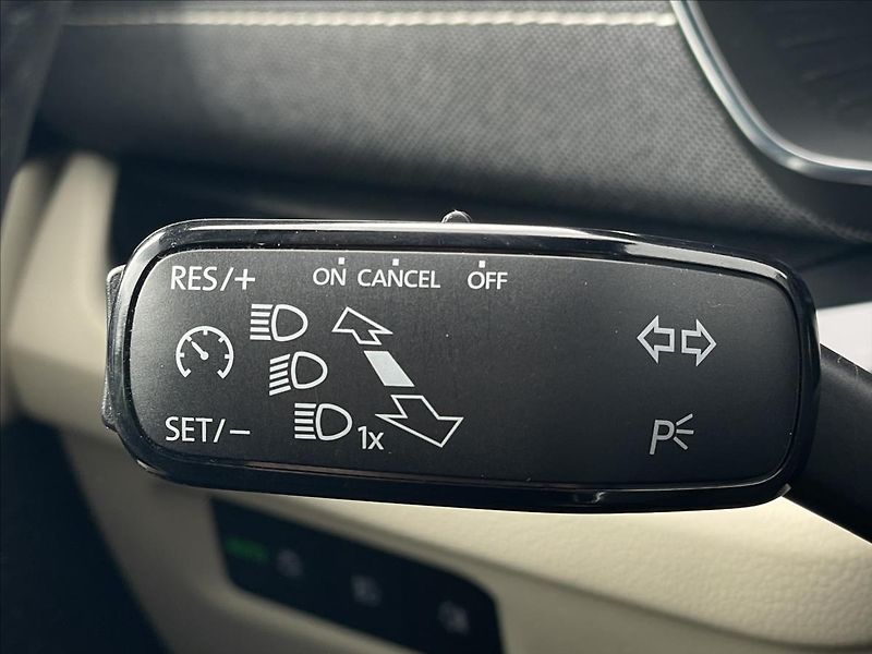 Škoda Octavia 1,5 TSI Style LED+AutoAC+PDC - fotka 10 z 19