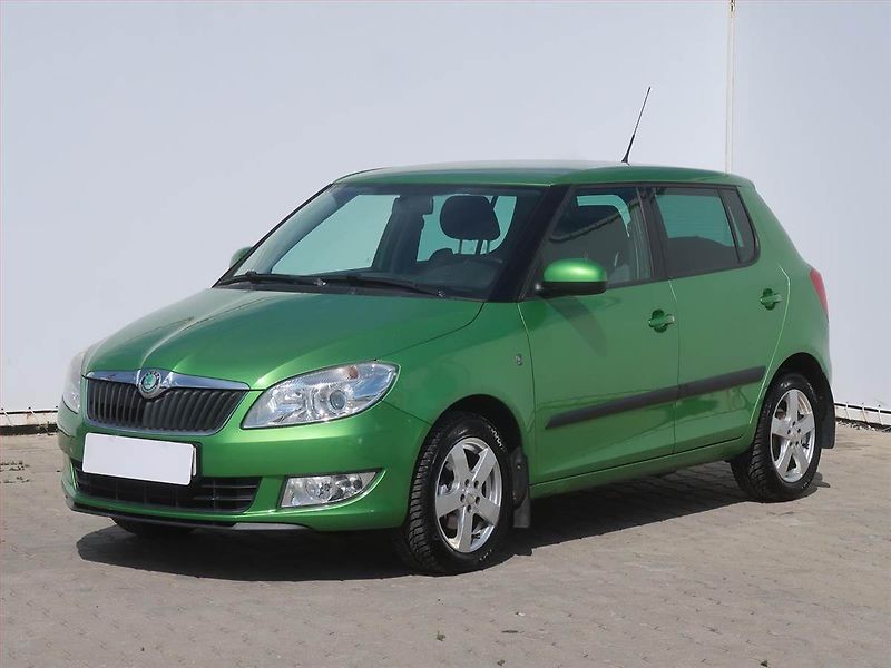 Škoda Fabia (2010) 1.2 TSI, Serv.kniha, Tempomat - fotka 2 z 15