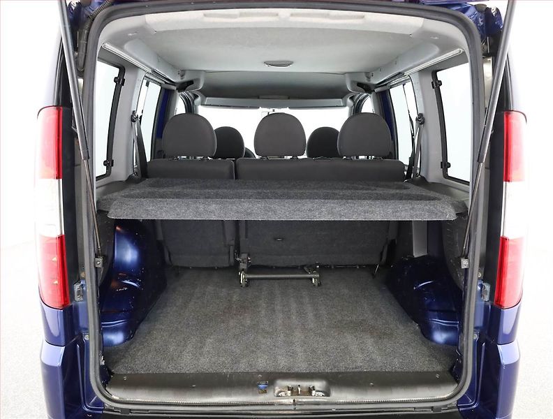 Fiat Dobló (2009) 1.9 JTD, 5Míst - fotka 11 z 12