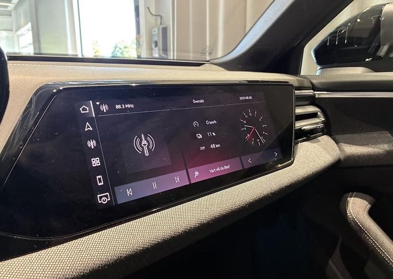 Audi A6 Avant e-hybrid Q S-Line 360k Tažné - fotka 18 z 19