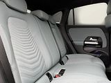 Mercedes-Benz GLA 200 off-road vehicle Progressi - náhled 20