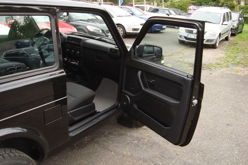 Lada Niva (2026) LEGEND, 1.7i,4x4,Nové,STK 8/28 - fotka 35 z 63