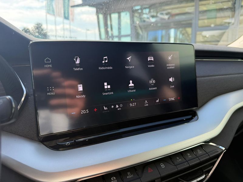 Škoda Octavia Style 2.0 TDI 110kW DSG Combi - fotka 13 z 25