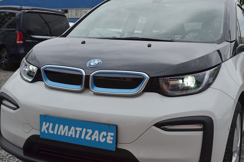 BMW i3 (2022) 120Ah // REZERVOVÁNO // - fotka 8 z 36