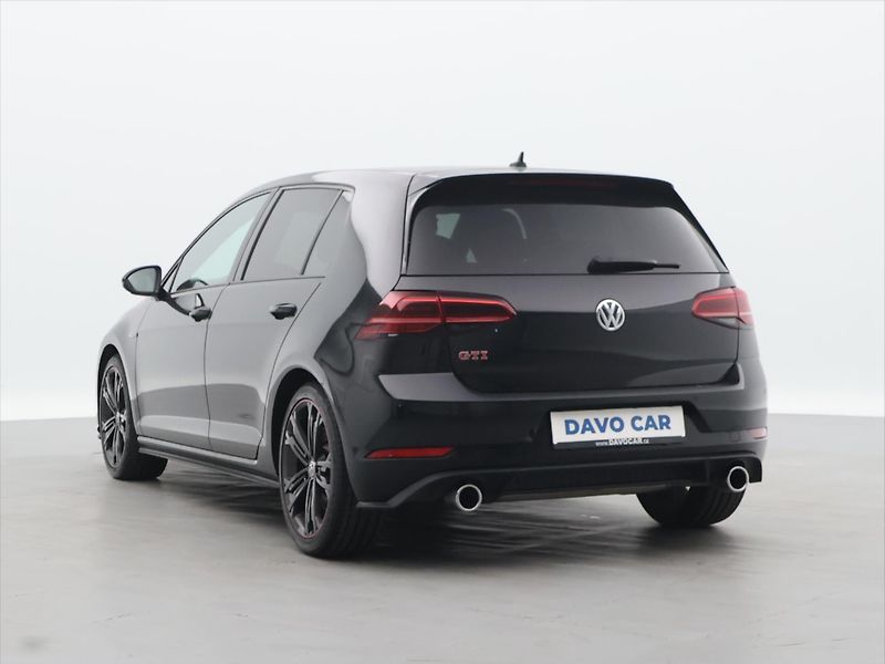 Volkswagen Golf 2,0 TSI GTI 180kW Performance - fotka 5 z 28