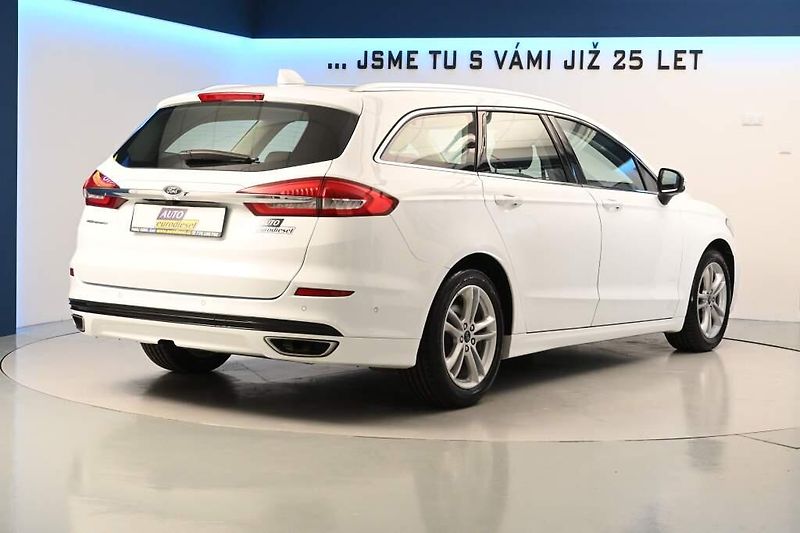 Ford Mondeo (2022) 2.0 140 KW LED ACC SONY Tažné - fotka 5 z 36