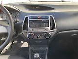 Hyundai i20 (2013) 1.2i, AC, +pneu - náhled 12