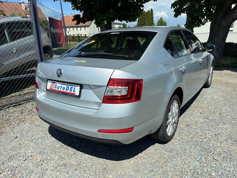 Škoda Octavia 1,4 TSi 103 kw Elegance  Xenon - fotka 6 z 46