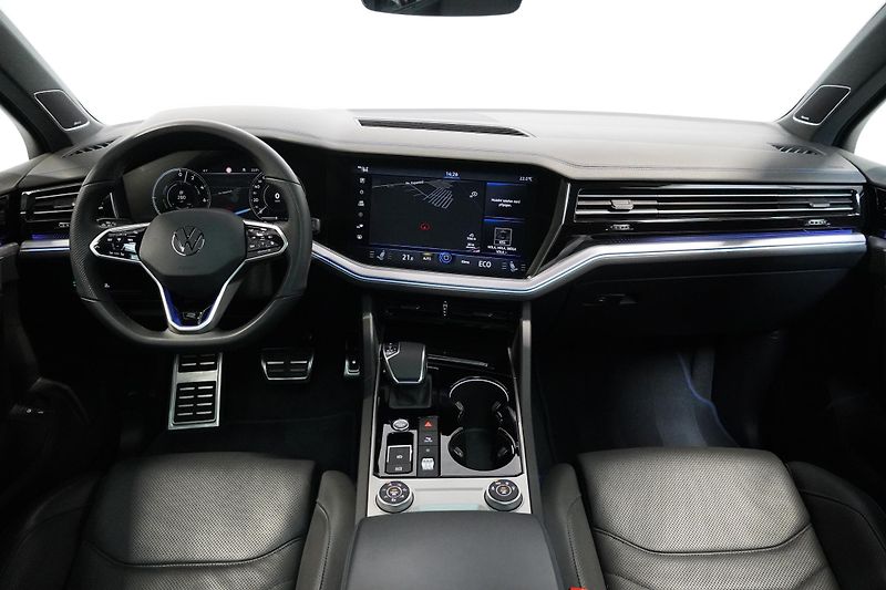 Volkswagen Touareg R ČR,DPH,1.MAJ,360,Tažné,HUD - fotka 24 z 40